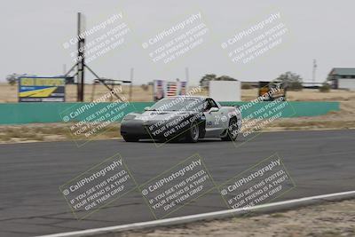 media/Jun-01-2025-CalClub SCCA (Sun) [[eae223c5dd]]/Group 4/Race (Front Straight)/